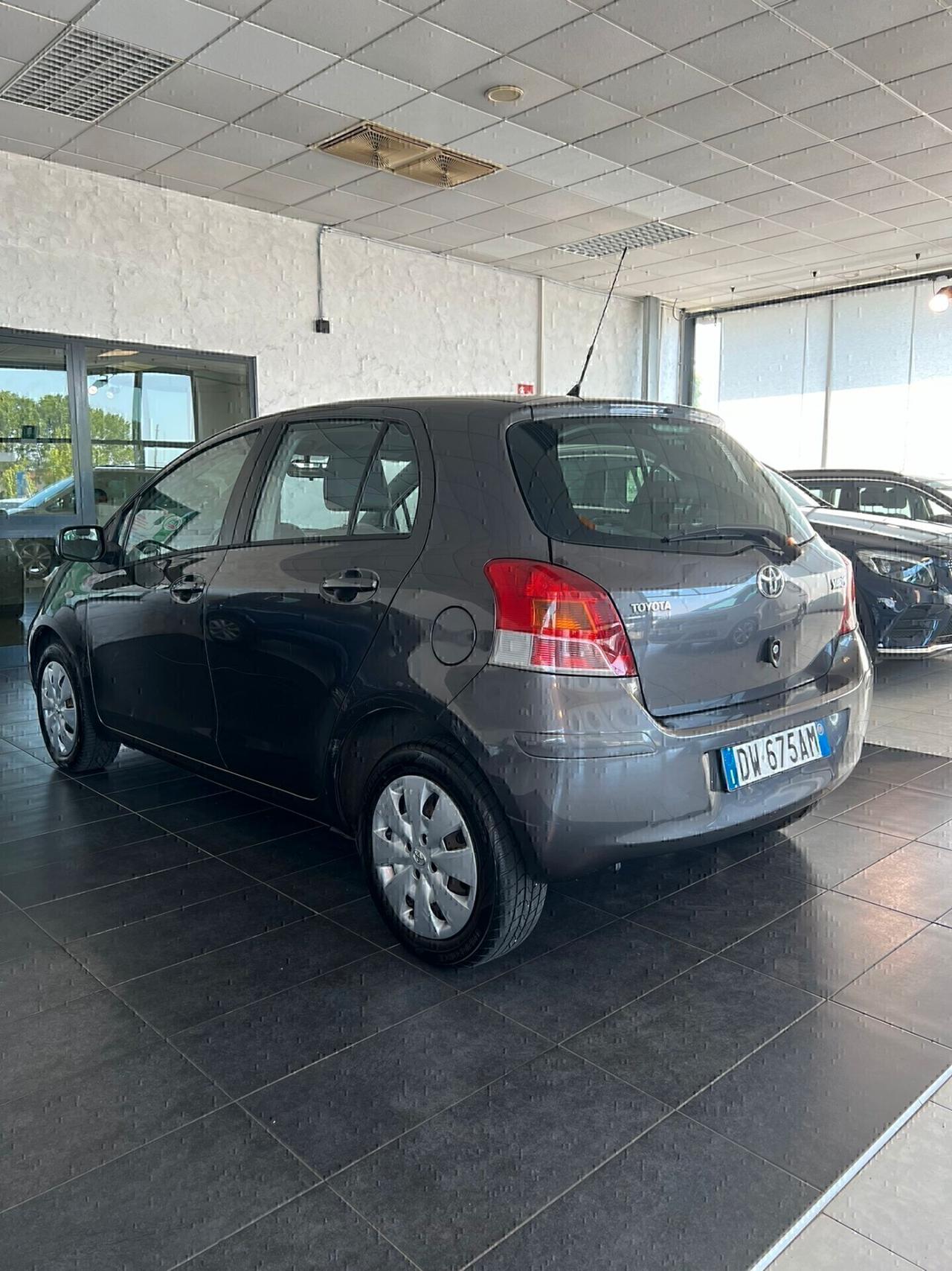 Toyota Yaris 1.3 5 porte Sol