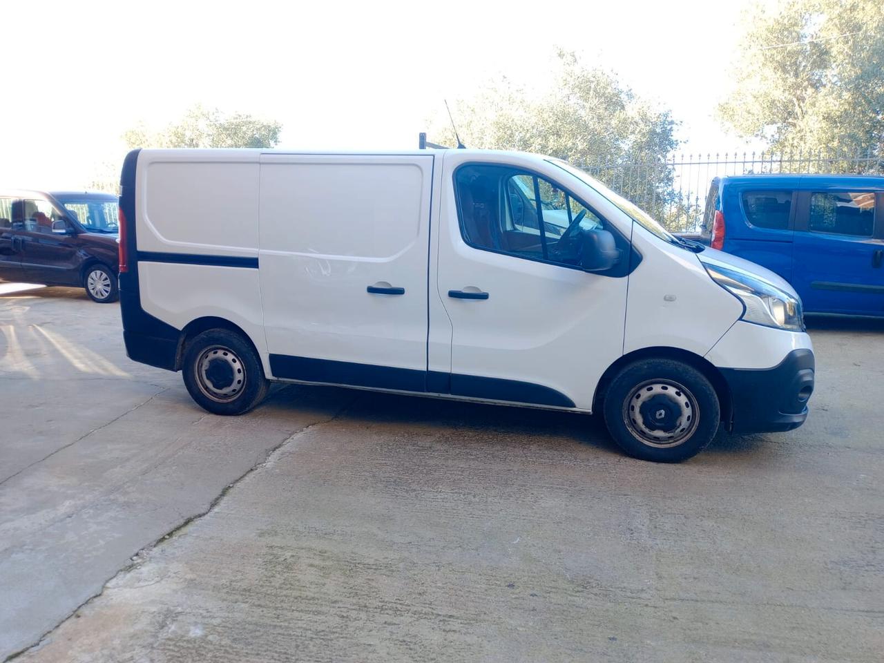 Renault Trafic 1.6dCi 125CV 3 posti porta laterale