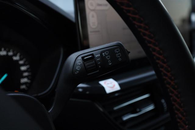FORD Focus 1.5 EcoBlue 115 CV automatico 5p. ST-Line