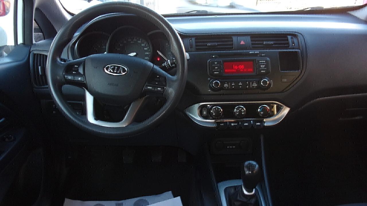 Kia Rio 1.1 CRDi WGT 5p. EX
