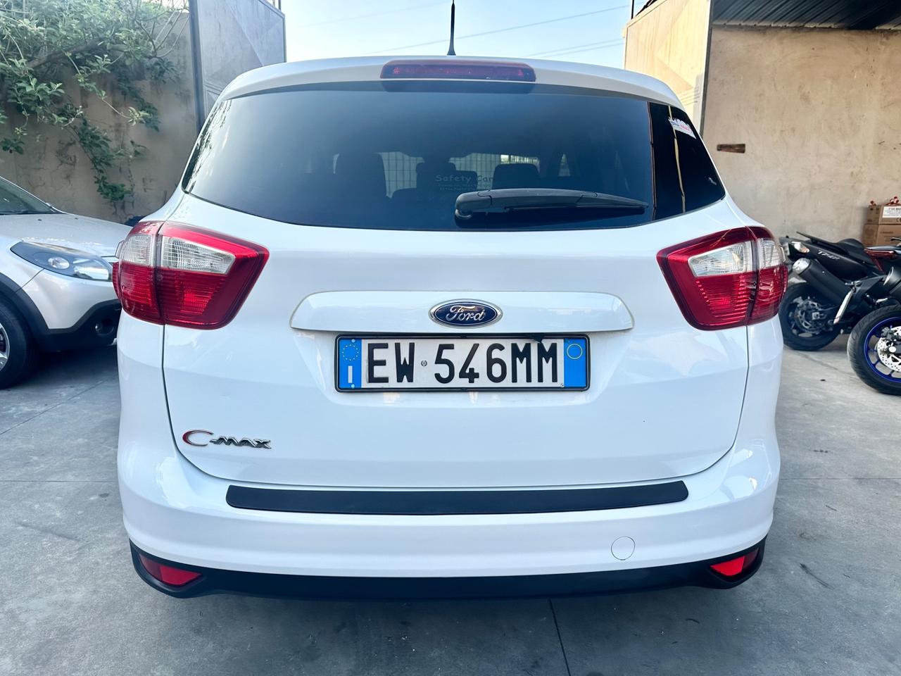 Ford C-Max 1.6 120CV GPL Titanium 153000km