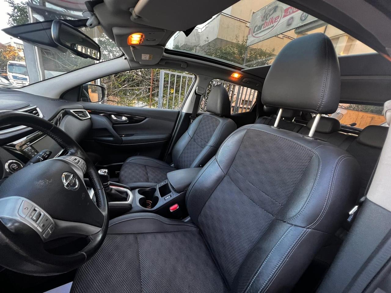 Nissan Qashqai 1.5 dCi N-Connecta