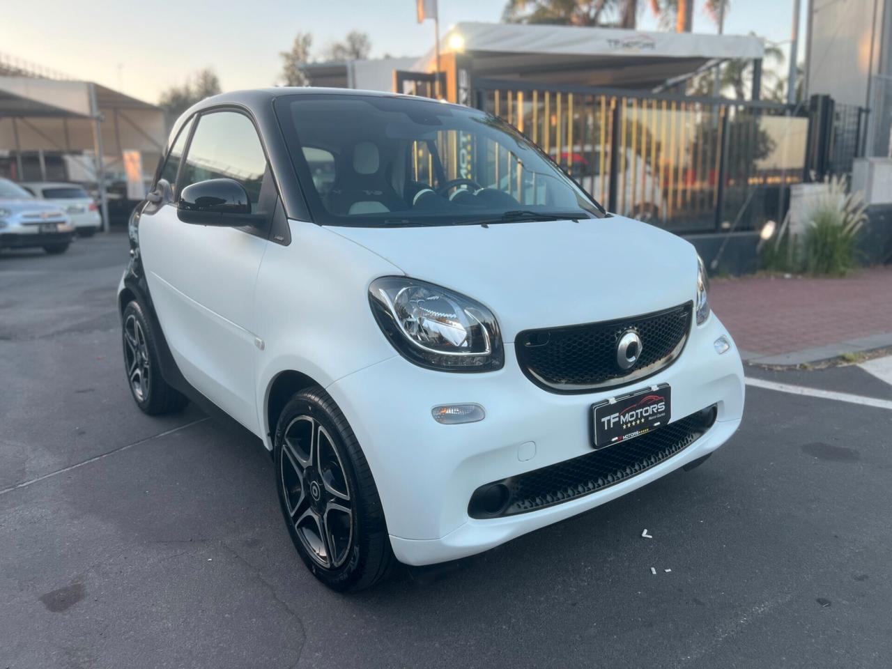 Smart fortwo 453 PASSION SOLO 97.000KM 2015