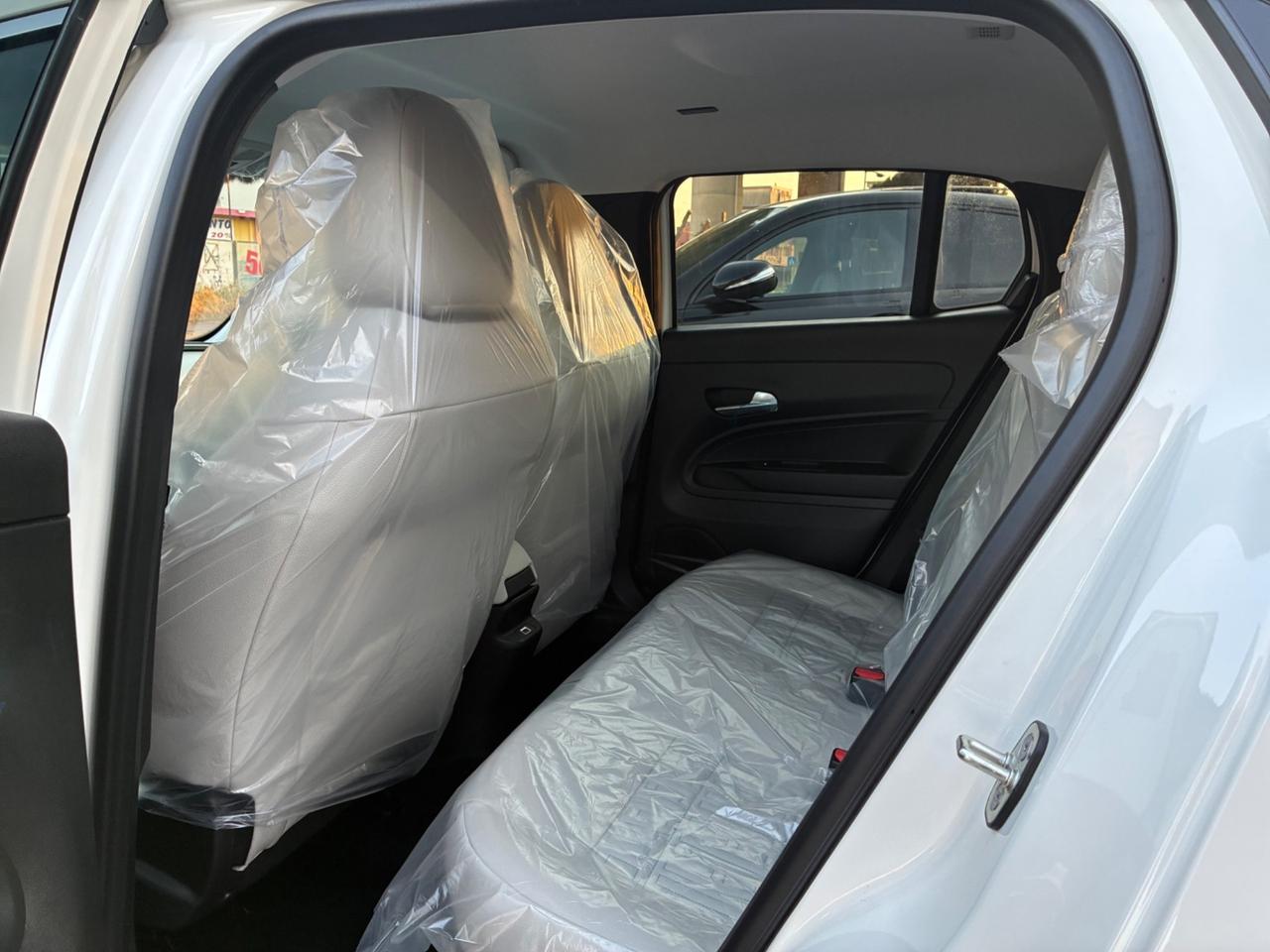 Fiat 600 Hybrid 110 CV DCT MHEV La Prima KM0