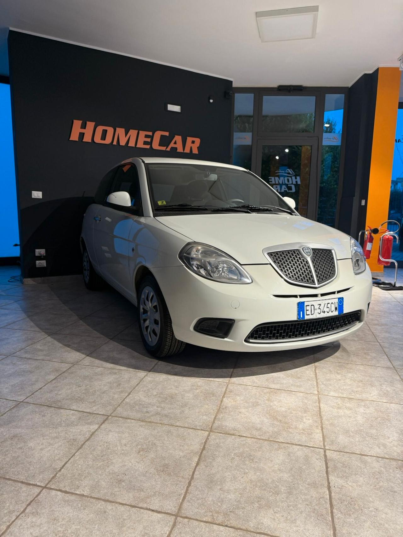 Lancia Ypsilon 1.2 59 CV Elle COME NUOVA