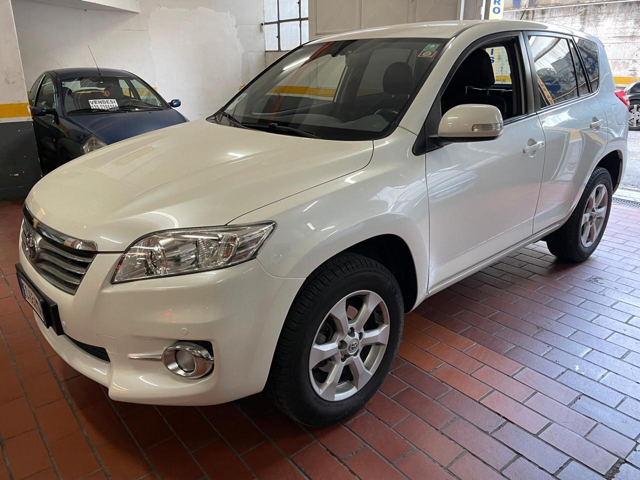 Toyota RAV 4 RAV4 Crossover 2.2 D-4D 150 CV DPF Exclusive