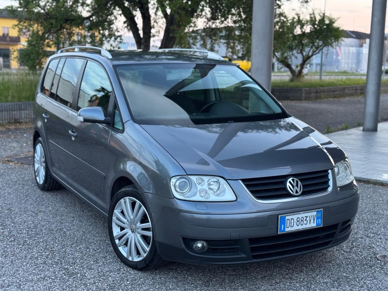 Volkswagen Touran 1.9 TDI 105CV 5 posti