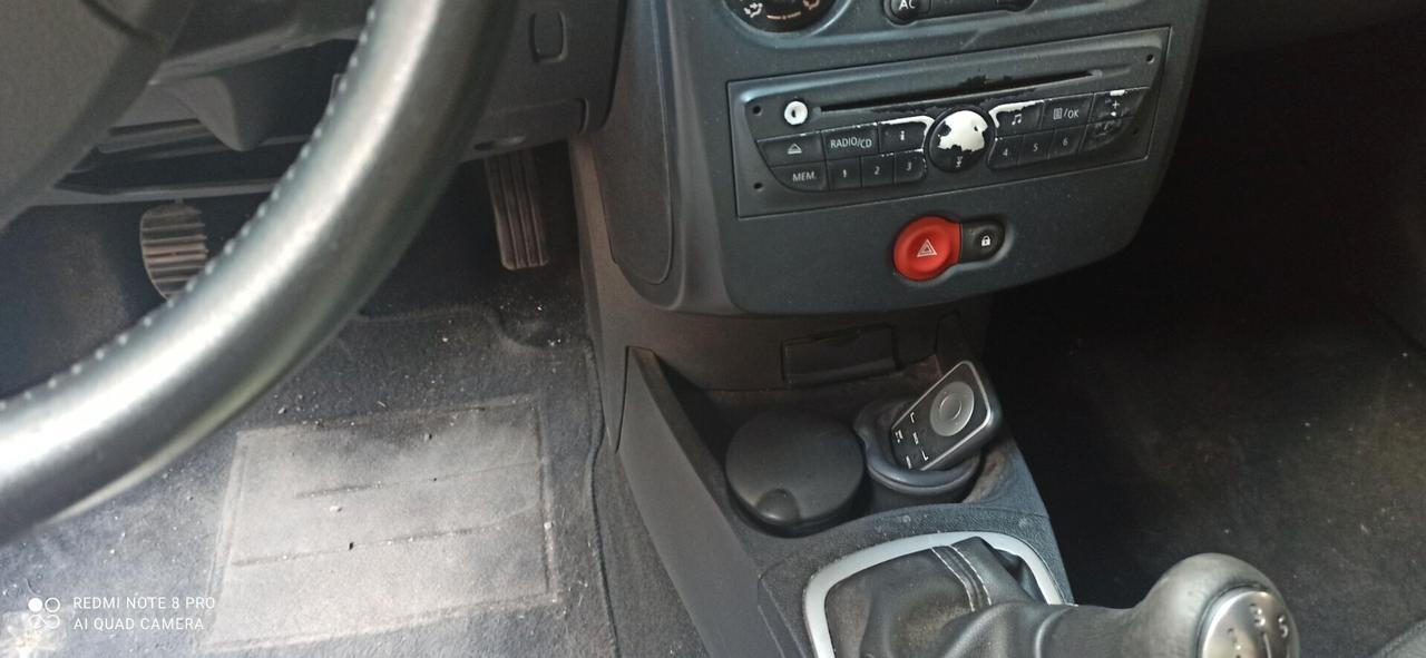 Renault Clio 1.2 16V 5 porte Luxe