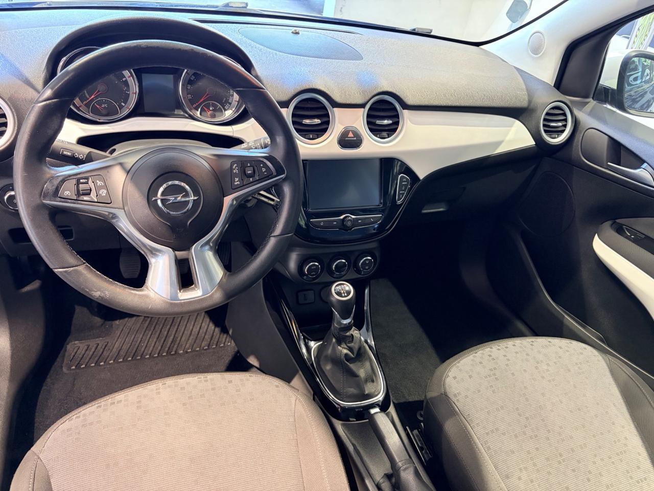 Opel Adam 1.4 87 CV GPL Tech Jam