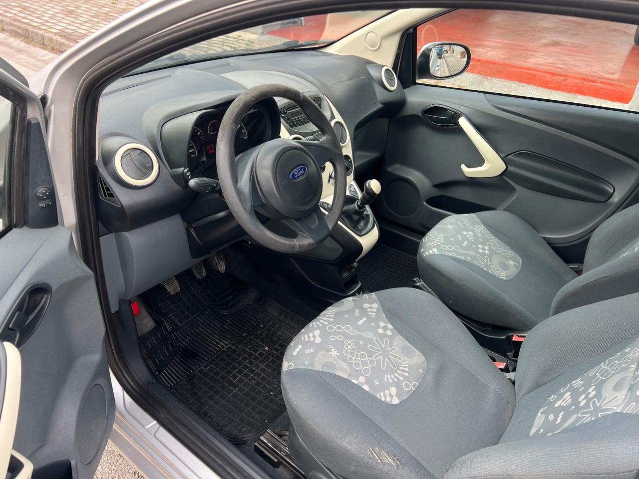 Ford Ka 1.2 benzina 69cv Titanium 2011 Ka+