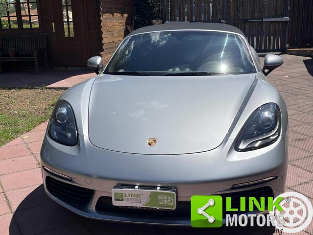 PORSCHE 718 Spyder boxster