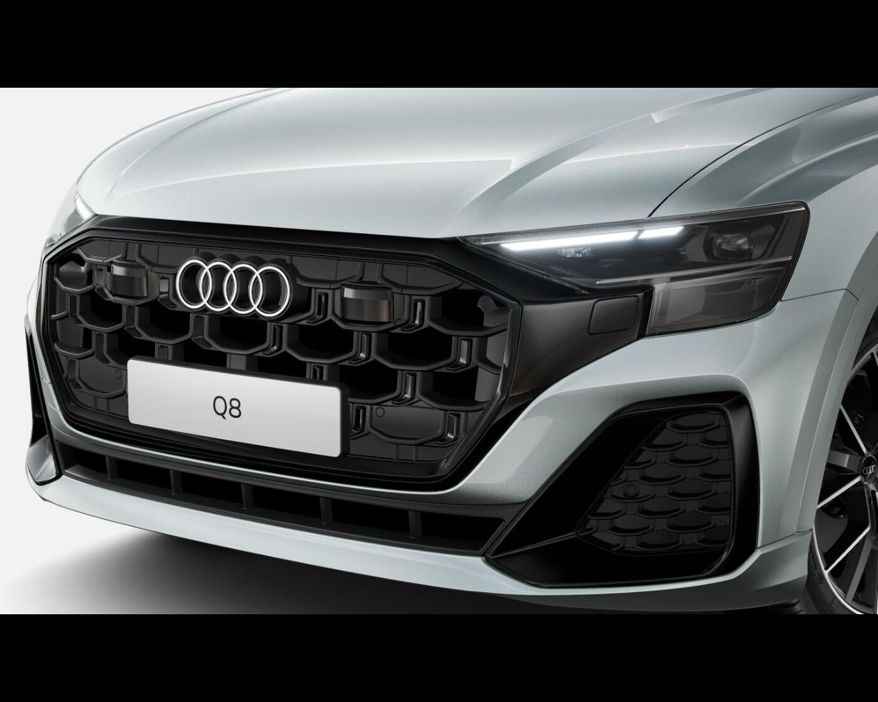 AUDI Audi Q8 SUV S line edition 50 TDI quattro 210 kW tiptronic
