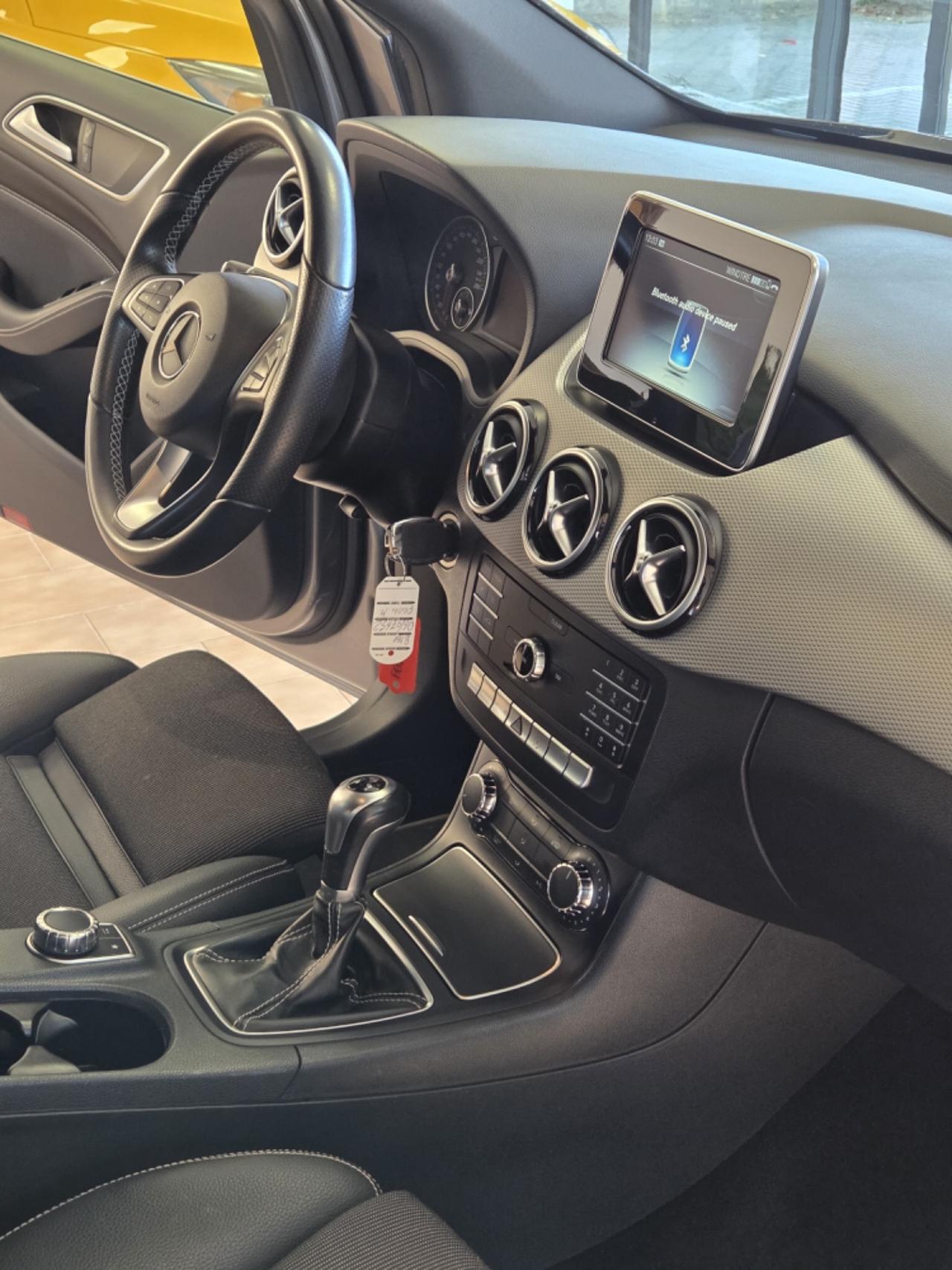 Mercedes-benz B 180 AMG