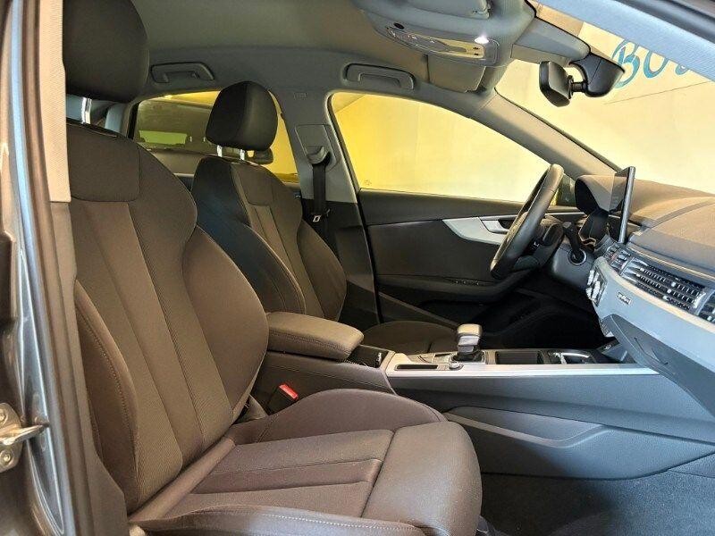AUDI A4 40 TDI quattro S tronic S line edition
