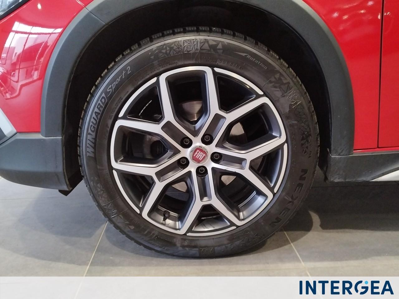 FIAT Tipo 5p 1.5 t4 hybrid (Red) 130