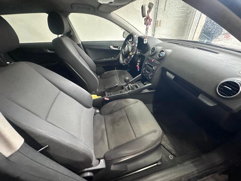 AUDI A3 2ª serie A3 SPB 1.9 TDI Ambiente