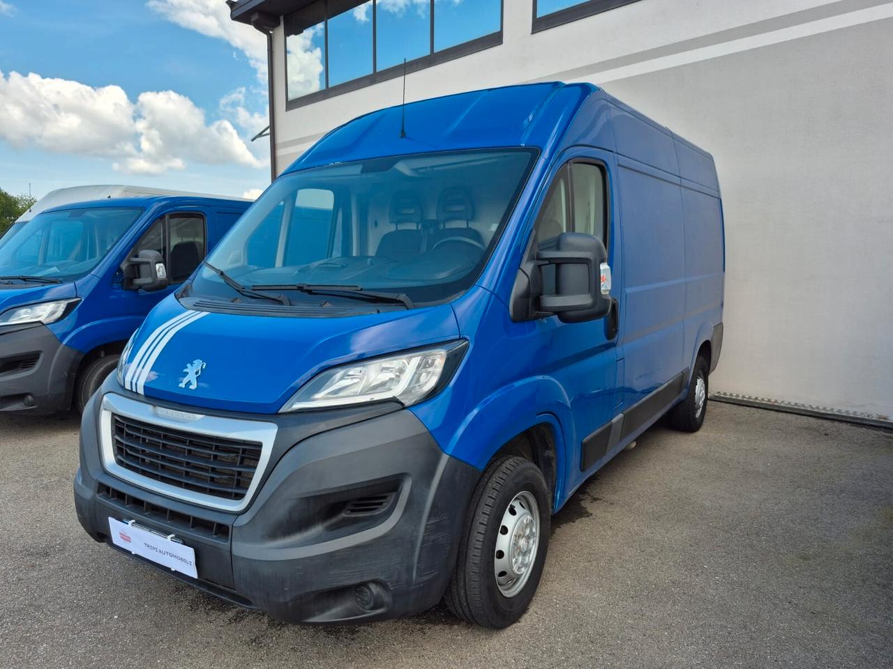 Peugeot Boxer 330 2.2 BlueHDi 140 S&S PC-TN Furgone