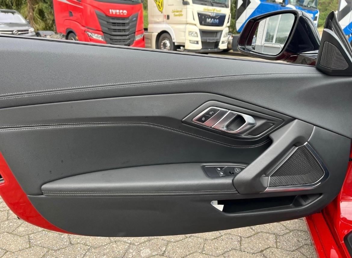 BMW Z4 Roadster sDrive 20i Sport Line