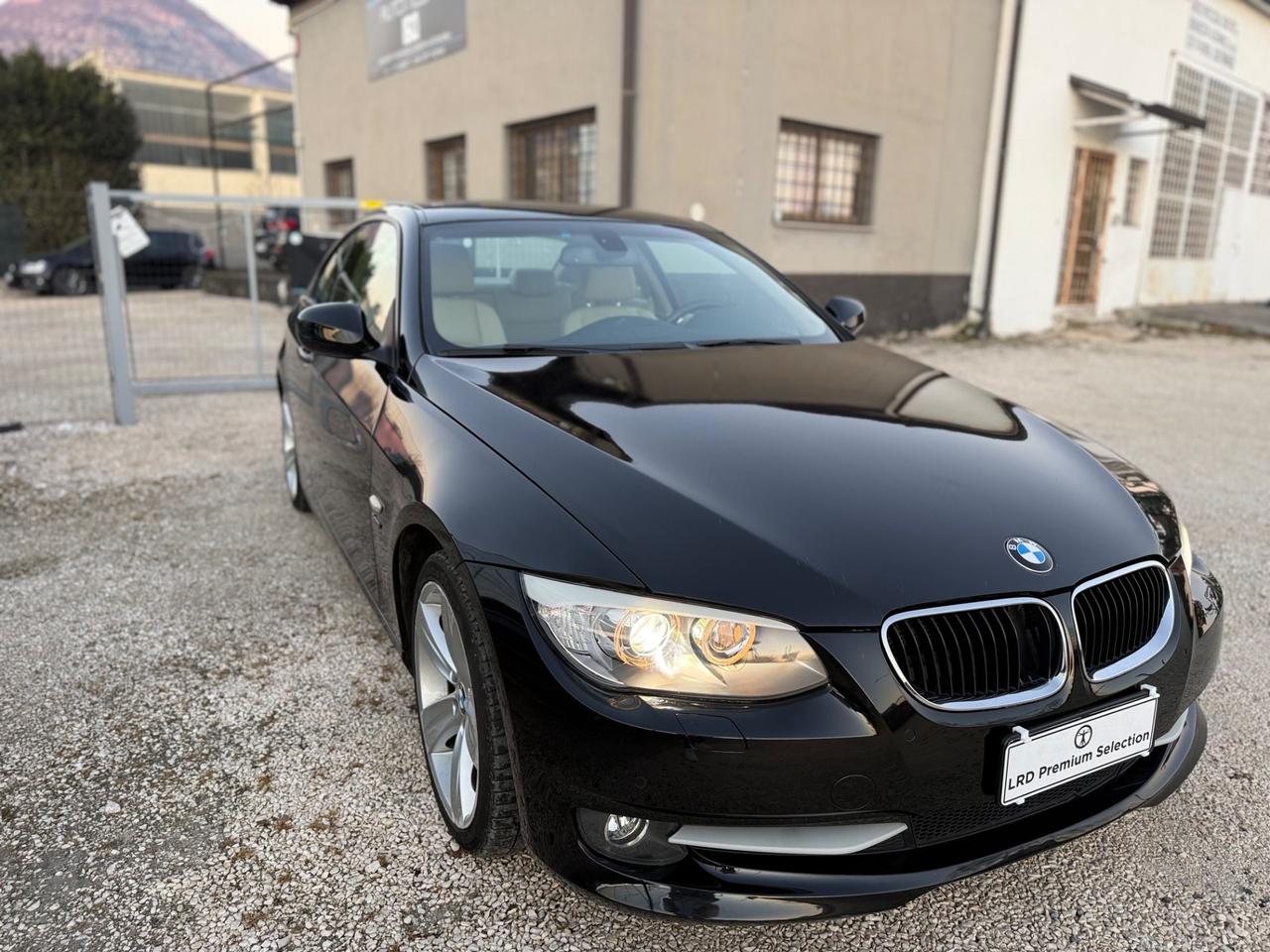BMW 320d xDrive Coupé Futura