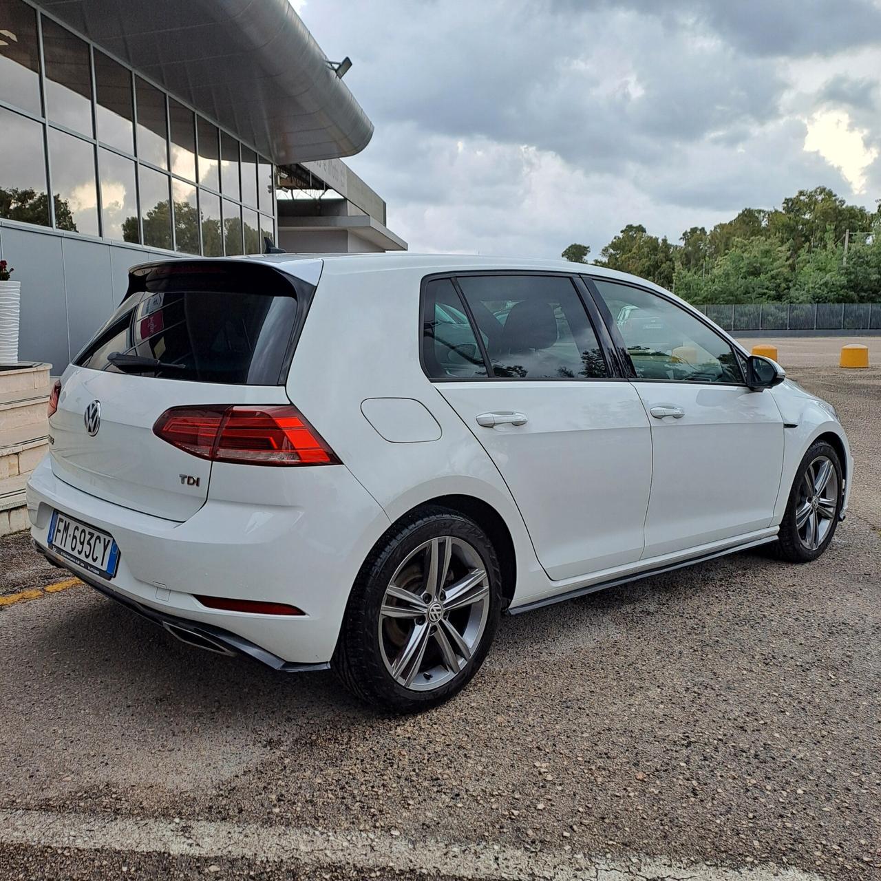 Volkswagen Golf 1.6 Tdi 116cv Sport R-Line