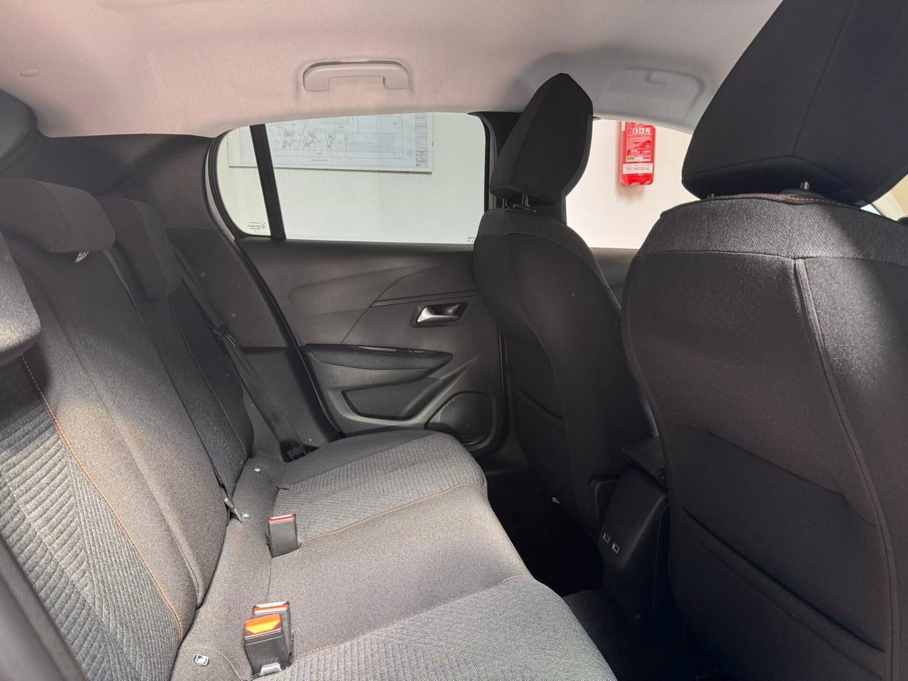 Peugeot 208 Hybrid 110 e-DCS6 Business