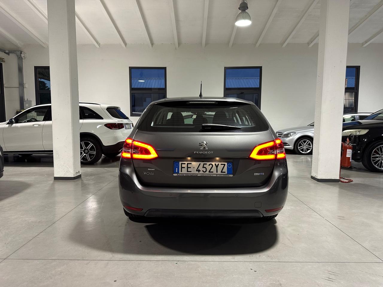 Peugeot 308 BlueHDi 120 S&S SW Allure