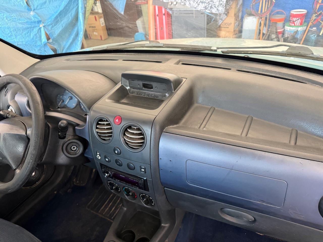 Citroen Berlingo 2.0 HDi 5p. autocarro con posti