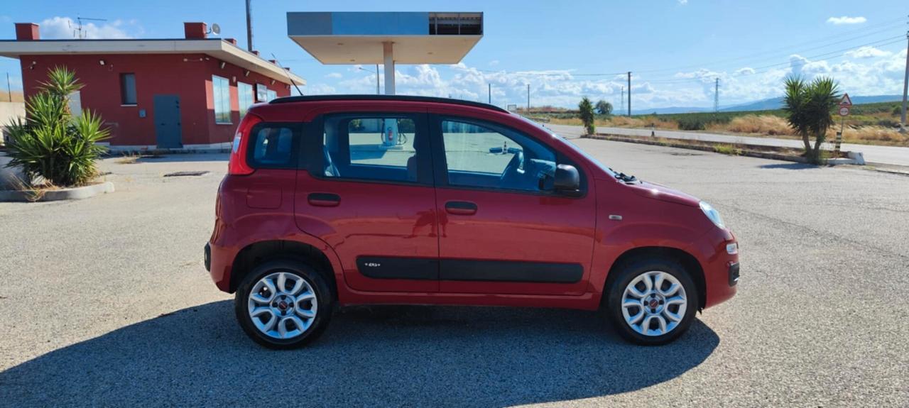 Fiat Panda 0.9 TwinAir Turbo Natural Power Lounge