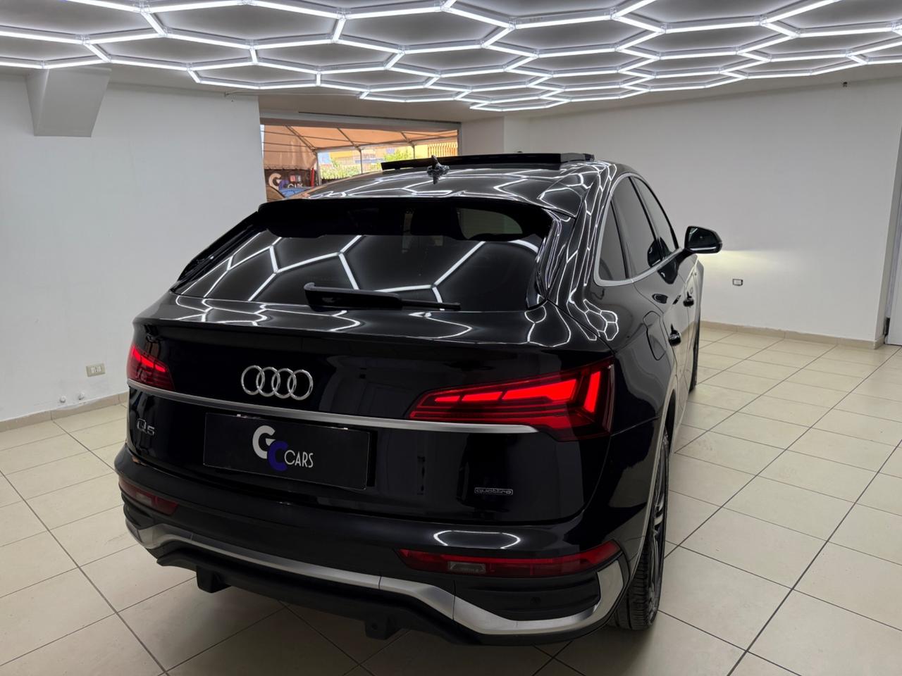 Audi Q5 40 TDI 204 CV S line plus UNICOPRO ITA FULL