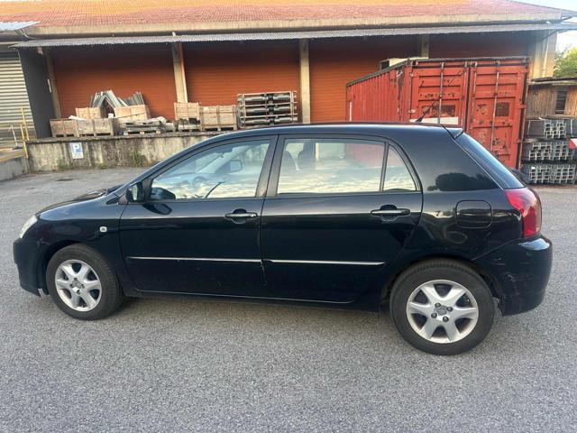 TOYOTA Corolla 130,510km come nuovo 2.0 16V D-4D 5 porte Sol ESP