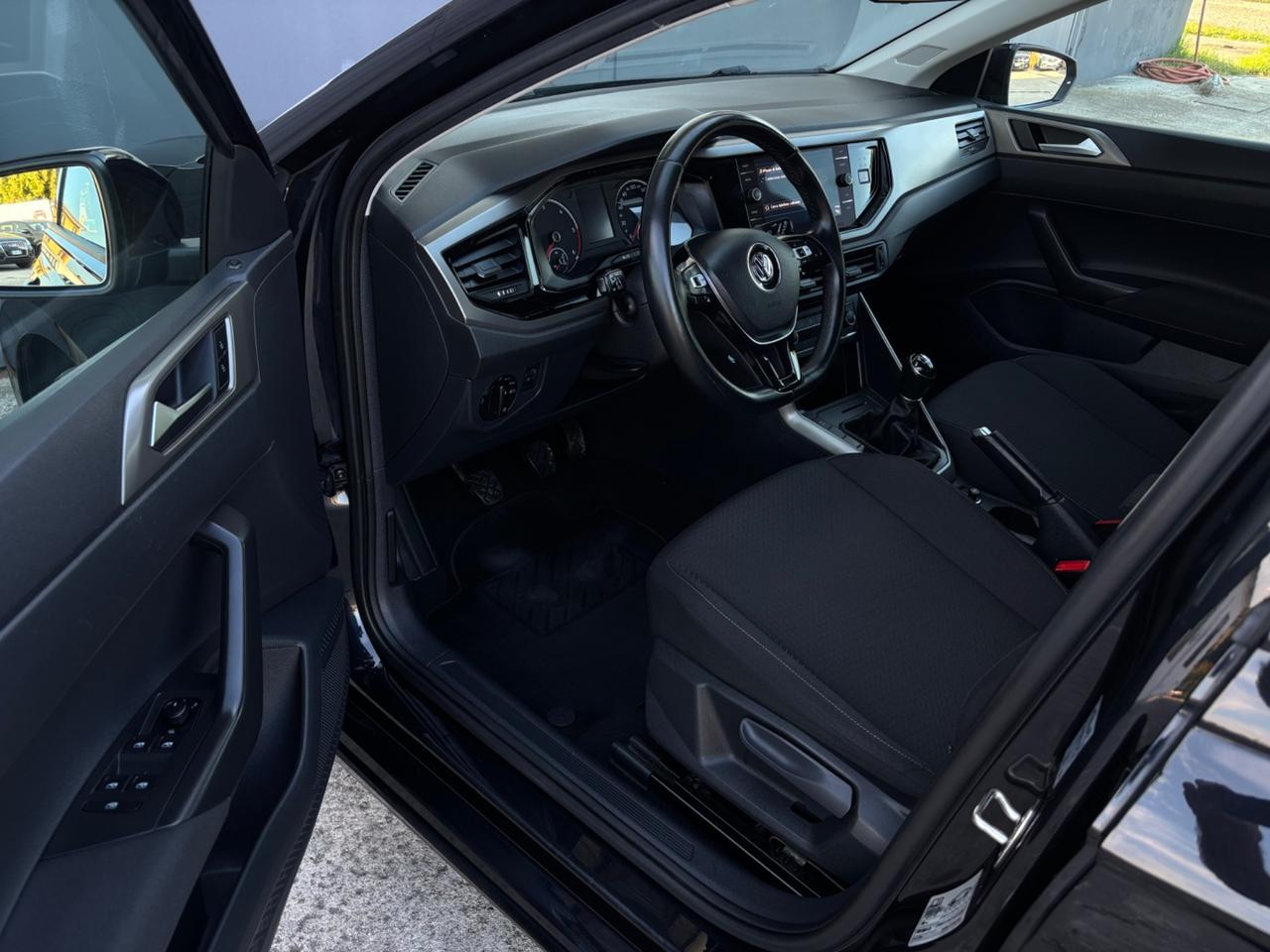 Volkswagen Polo 1.6 TDI. Garanzia. Neopatentati