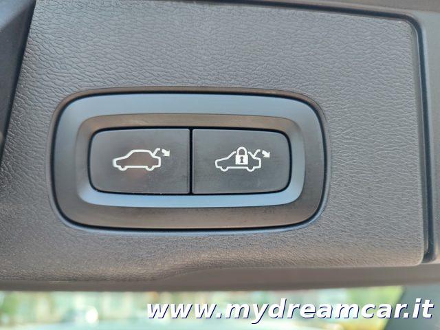 VOLVO XC60 T6 Recharge Plug-in Hybrid AWD Inscription