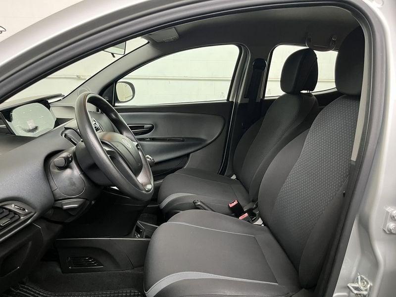 Lancia Ypsilon Ypsilon 1.2 69 CV 5 porte tua da 79,00 euro al mese