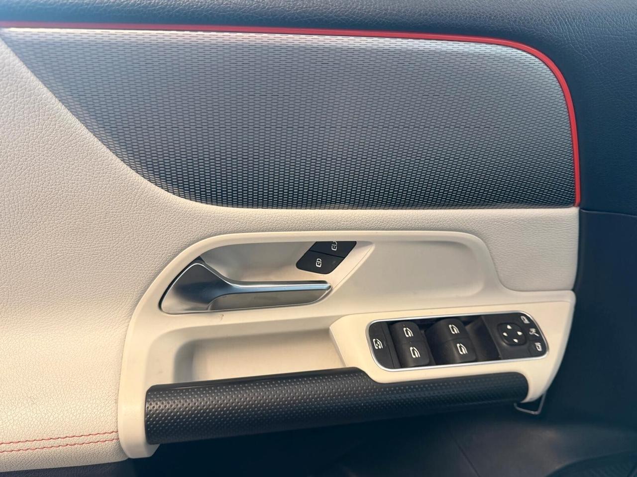 MERCEDES-BENZ CLASSE B180 SPORT 1.5 116CV PELLE NAVI CAM ANNO 2020