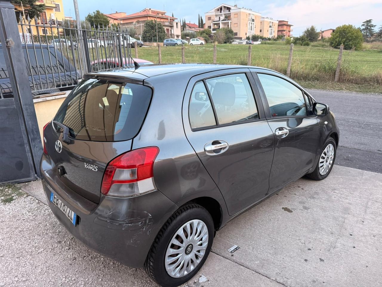 Toyota Yaris 1.3 5 porte Sol