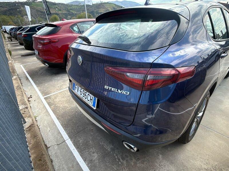 Alfa Romeo Stelvio 2.2 JTDM 190HP ATX AWD BASE BUSINESS