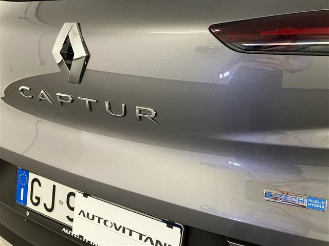 RENAULT Captur 1.6 E-TECH Plug-in Hybrid 160cv Techno Auto