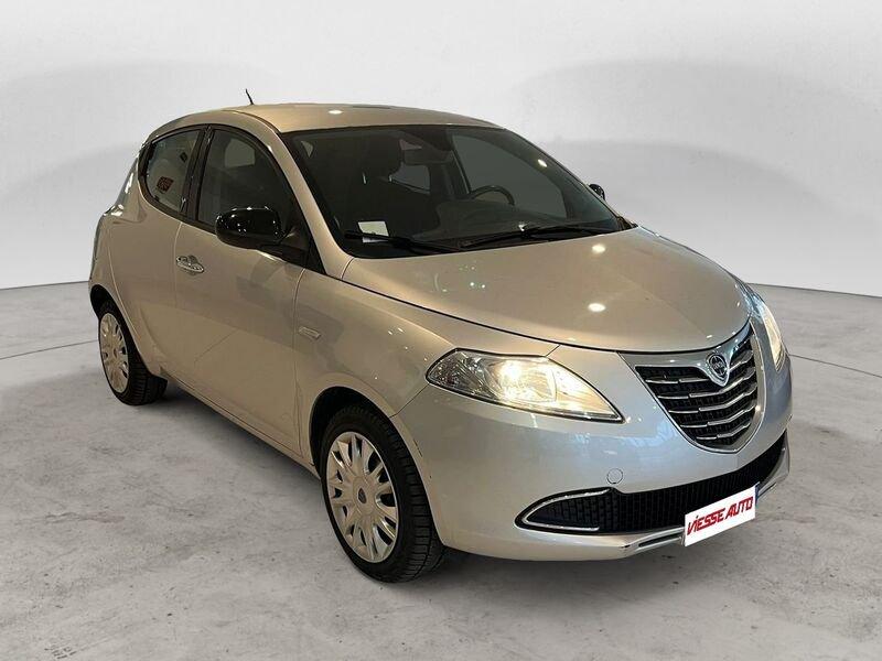 Lancia Ypsilon Ypsilon 1.2 69 CV 5 porte Silver