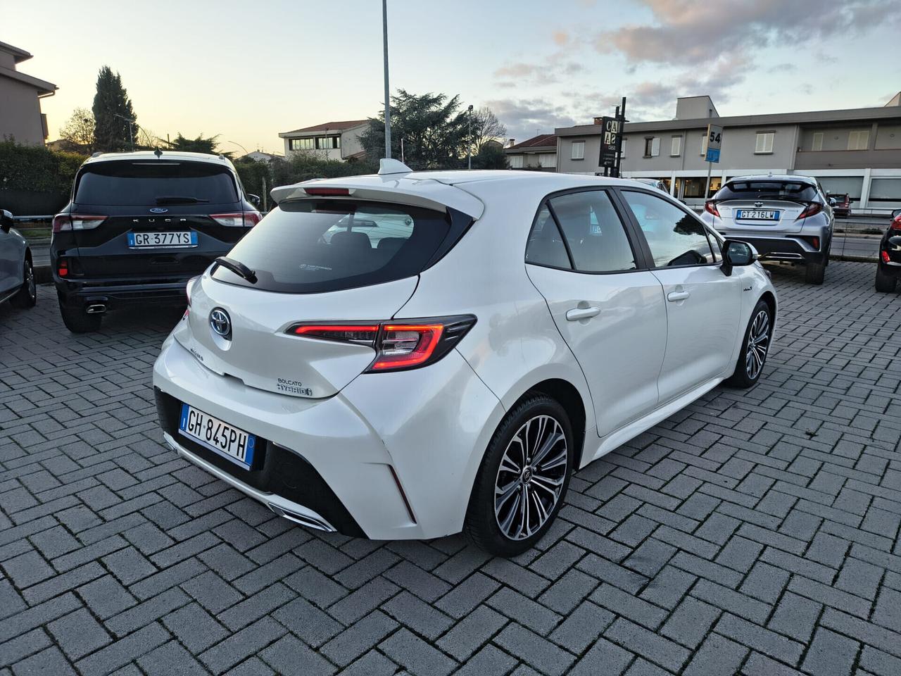 Toyota Corolla 2.0 Hybrid **PREZZO PROMO**