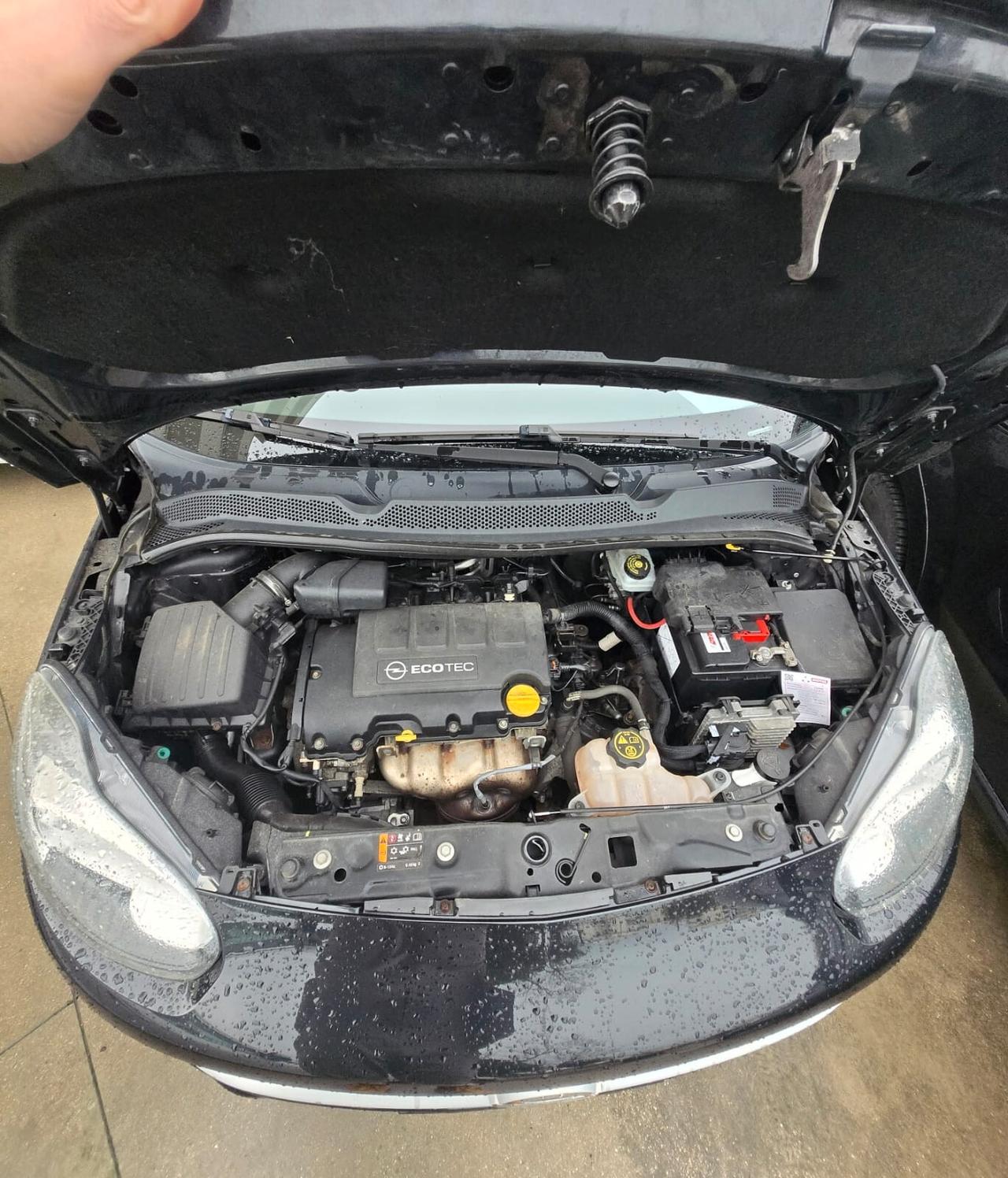 Opel Adam 1.4 100 CV White/Black Link