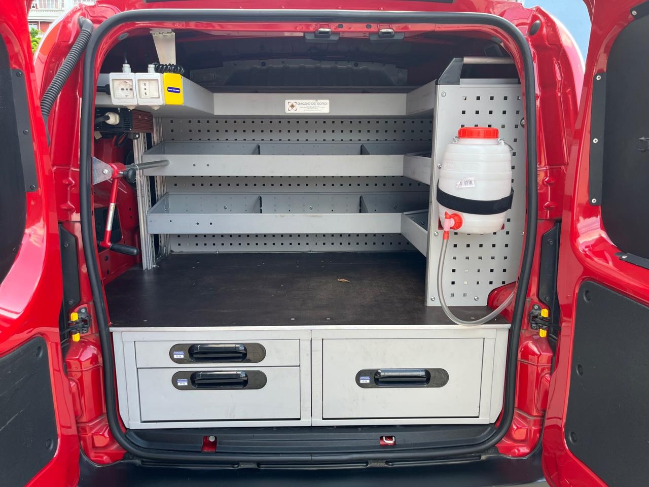 Fiat Fiorino 1.3 mjt Adventure 66km