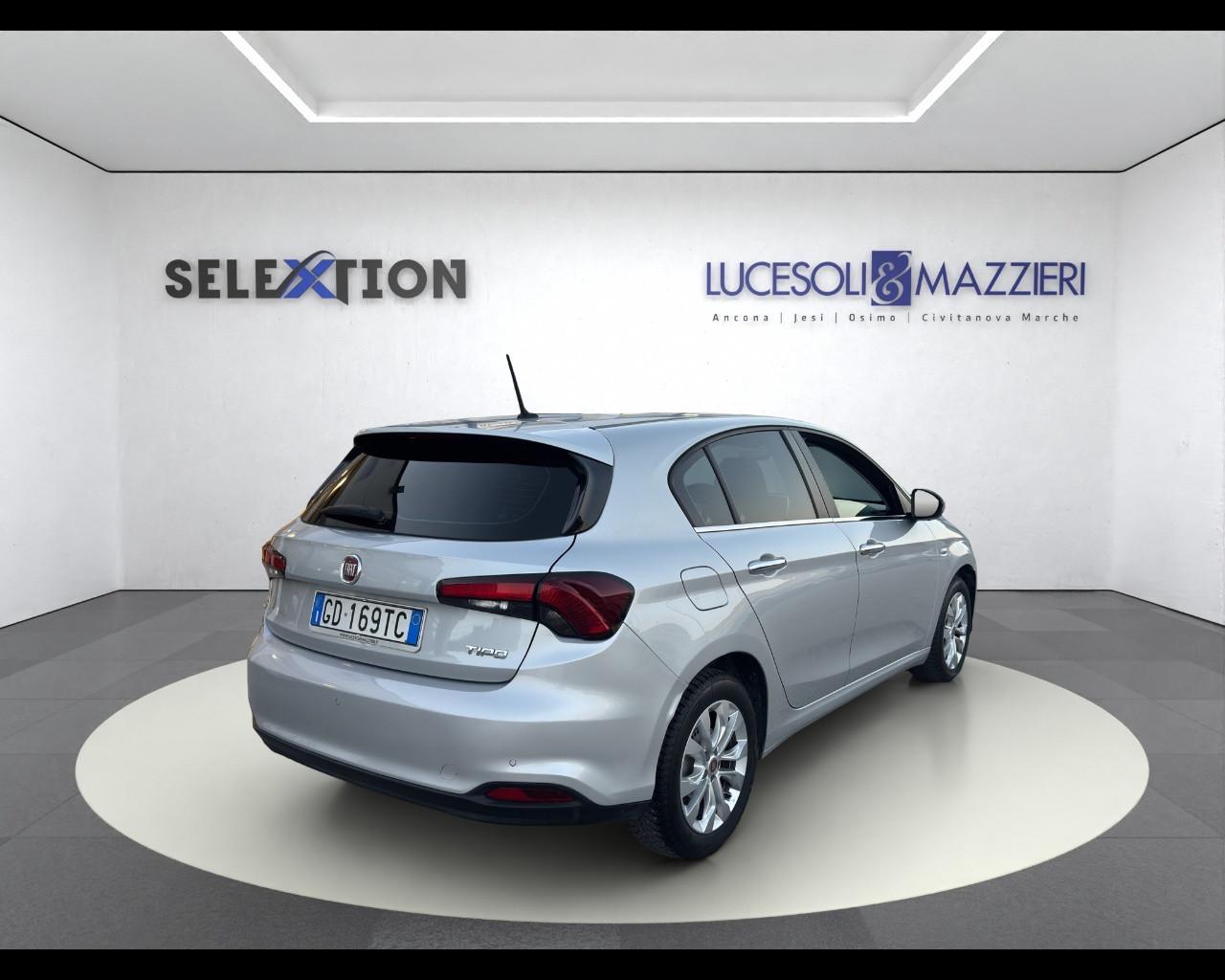 FIAT Tipo (2015-->) - Tipo 1.3 Mjt S&S 5 porte Business