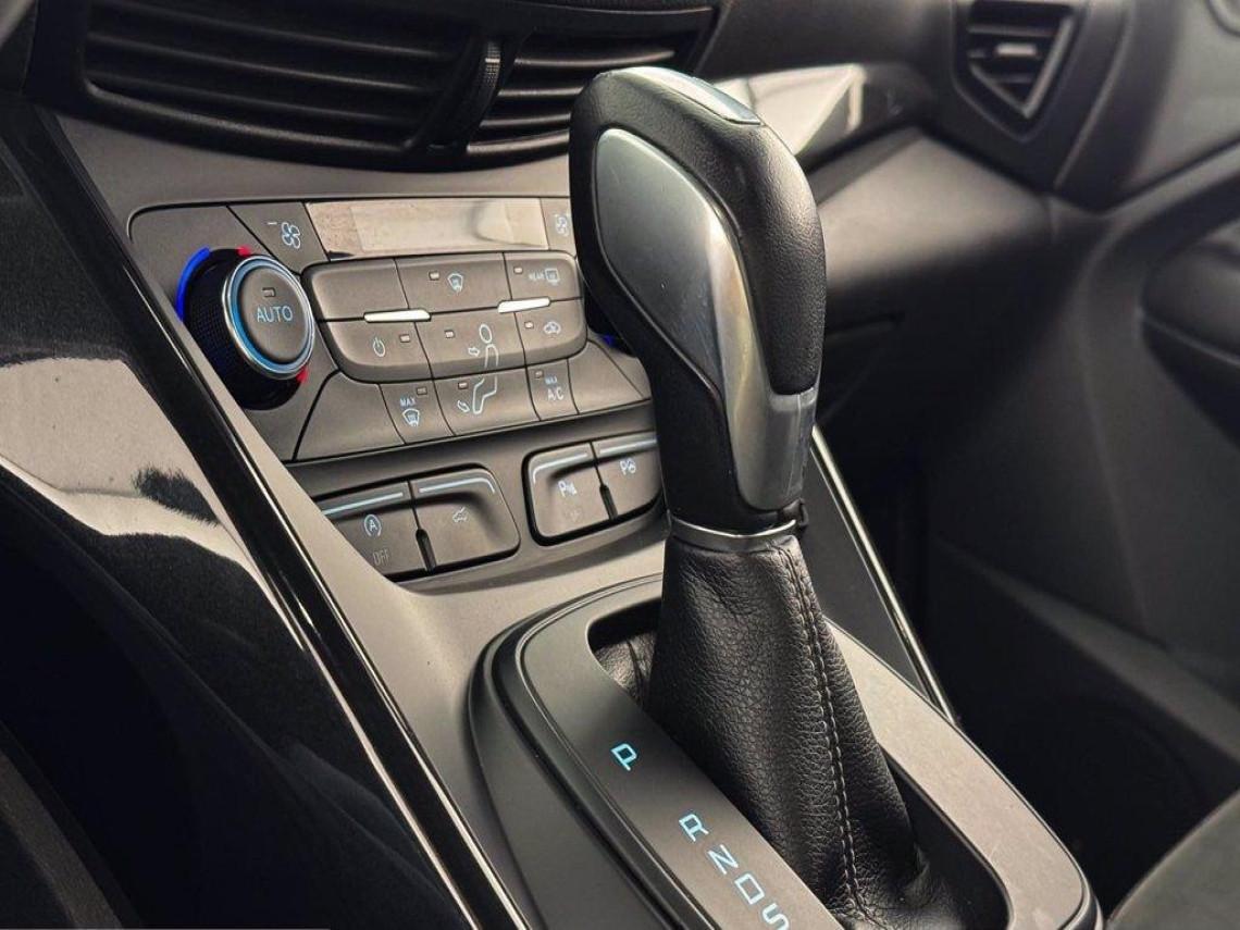 FORD Kuga 1 5 tdci st line ses 2wd 120cv powershift