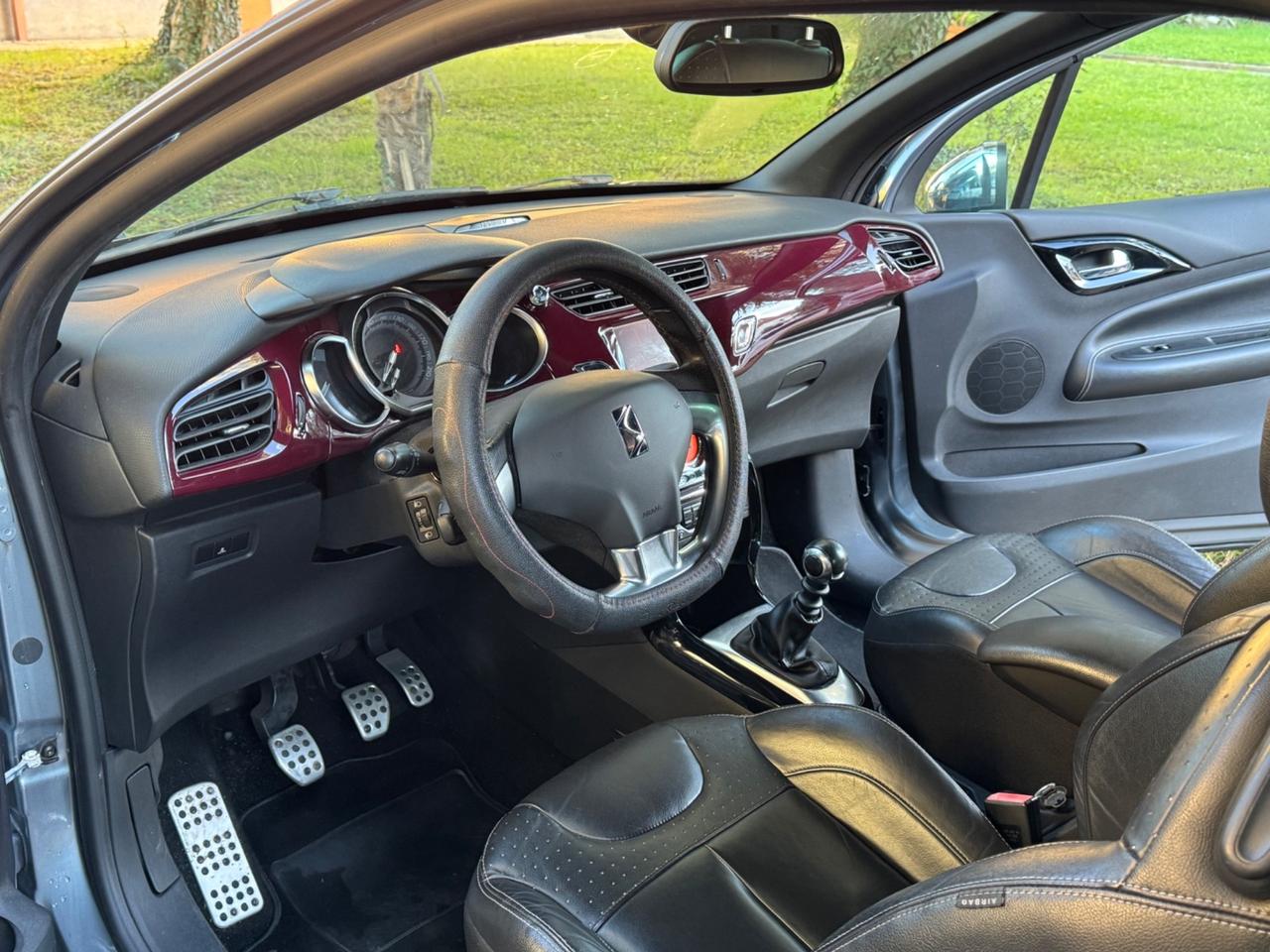 Ds DS3 3 1.6 THP 155 Just Black