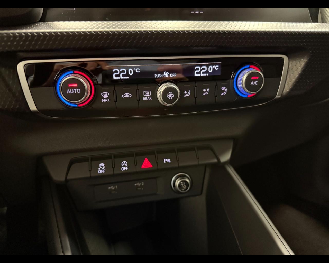 AUDI A1 ALLSTREET 30 TFSI S-TRONIC BUSINESS