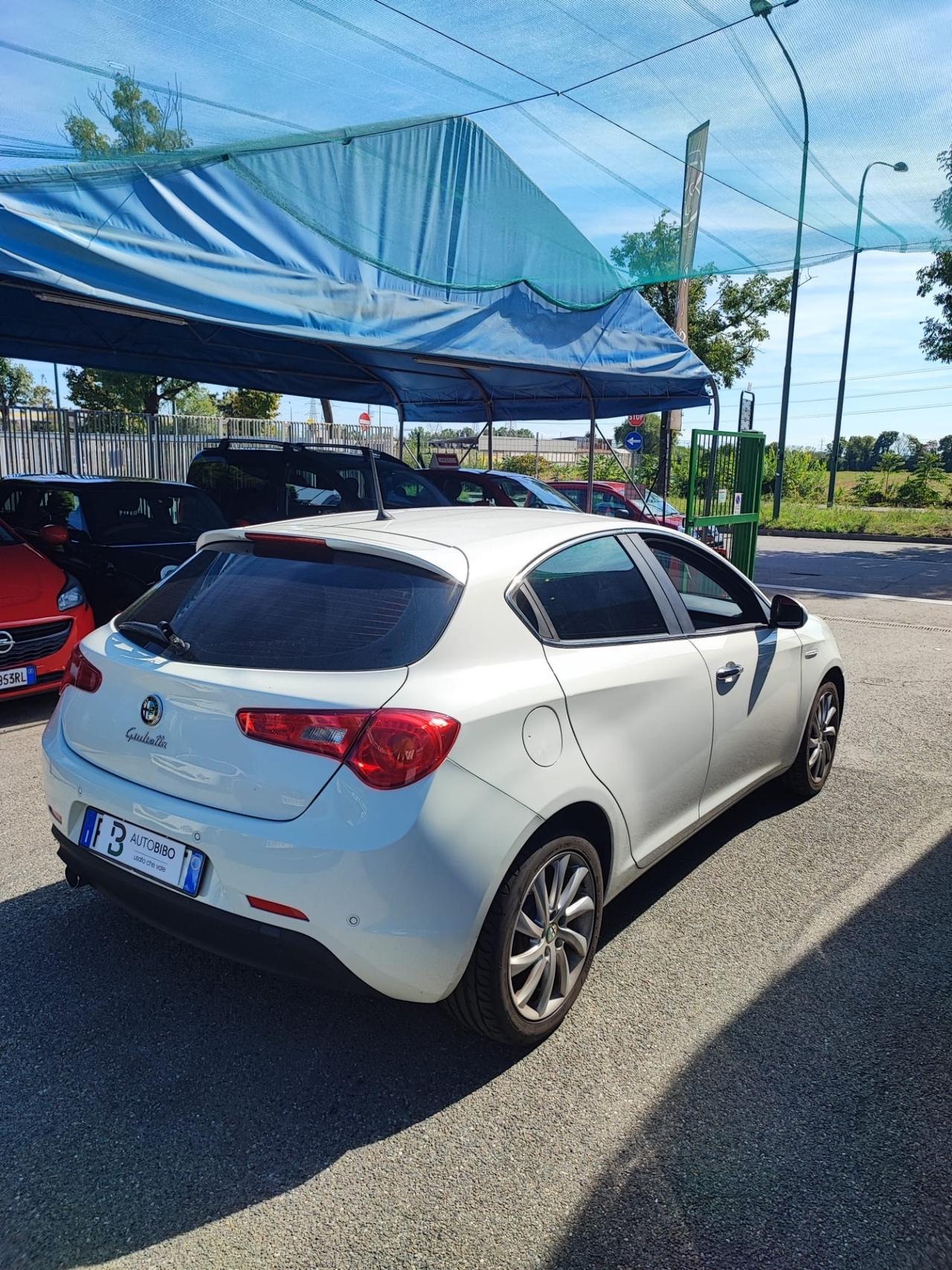 Alfa Romeo Giulietta 1.6 JTDm-2 120 CV Exclusive