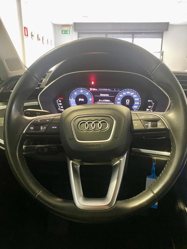 AUDI Q3 35 TDI S tronic Business Advanced