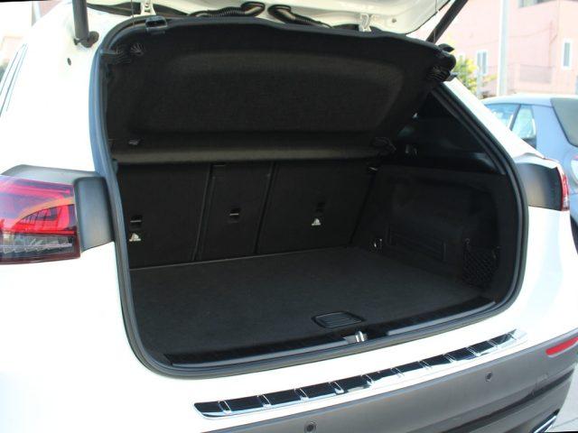 MERCEDES-BENZ GLA 200 d Automatic Premium