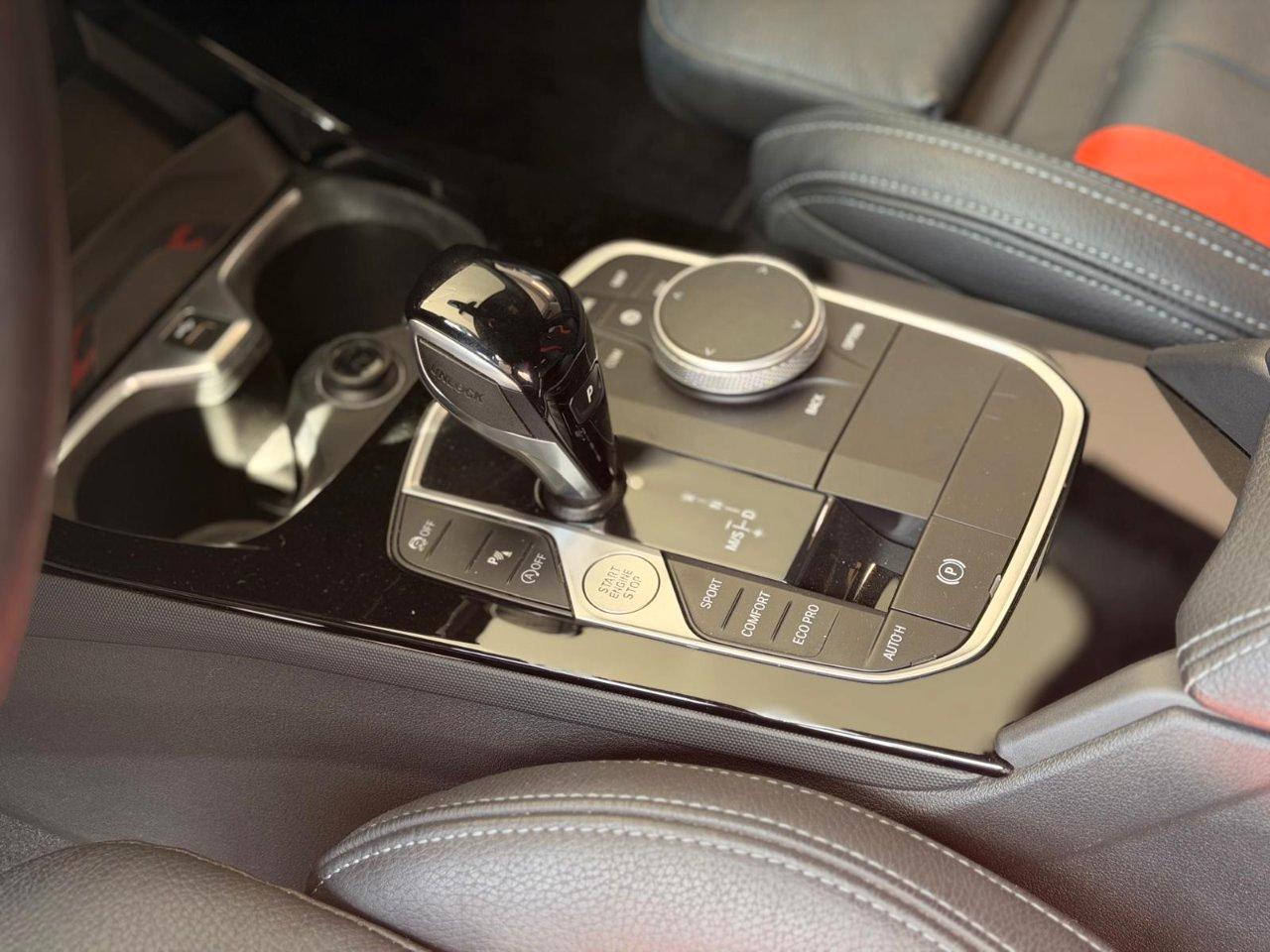 BMW 118 i ColorVision Edition 136cv auto