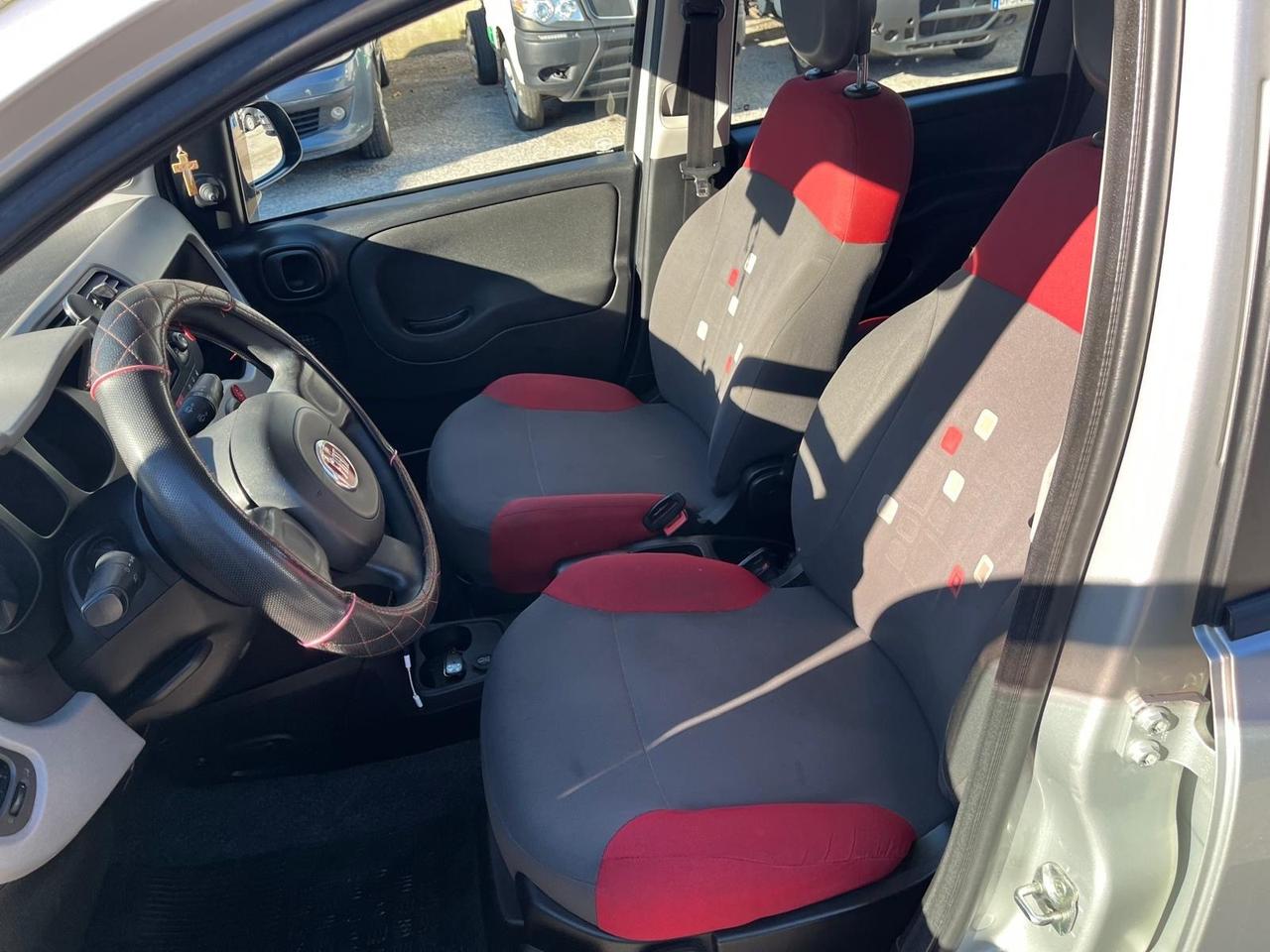 Fiat panda 1.2 gpl lounge-full-10/2012